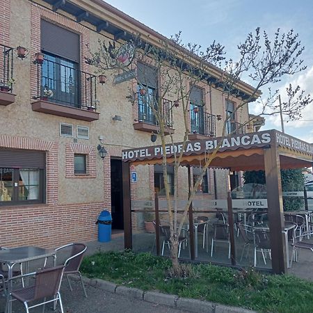 Hotel Piedras B El Burgo Ranero Kültér fotó